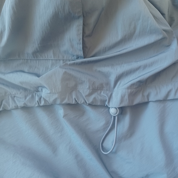 Yogalicious Women's Large Radiant Commuter Crop Activewear Windbreaker - Picture 11 of 15